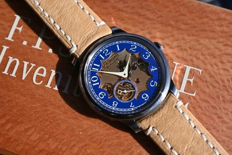 Chronomètre Bleu Chronomètre Bleu Byblos Alligator "Byblos" – 2014