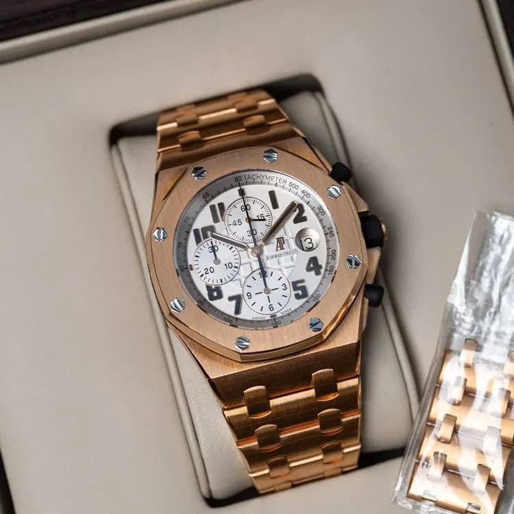 Royal Oak Offshore 26170OR Or Rose  – Circa 2014